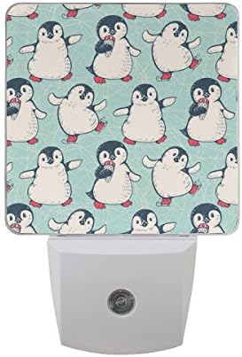 Naanle Комплект от 2 Щастливите Скъп Пингвини с Кънки Синьо Зимен Цвят С Автоматичен Сензор, Led лампа от Здрач